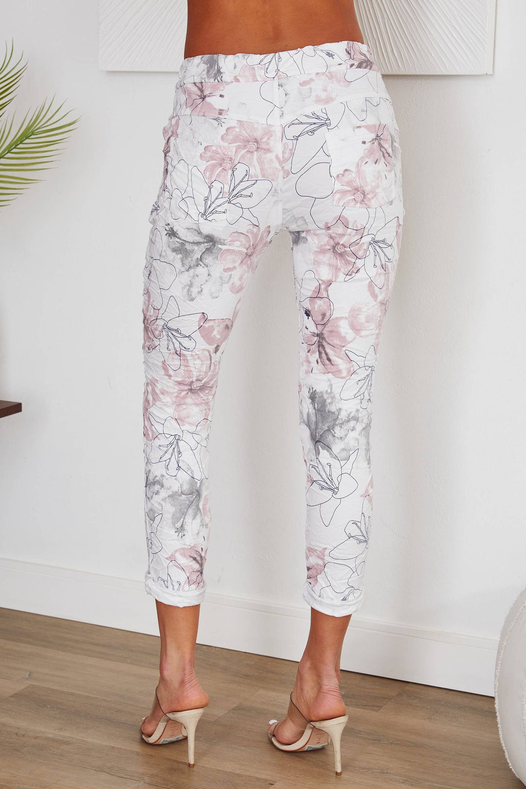 FLORAL PRINT CRINKLE JOGGER WHT): S