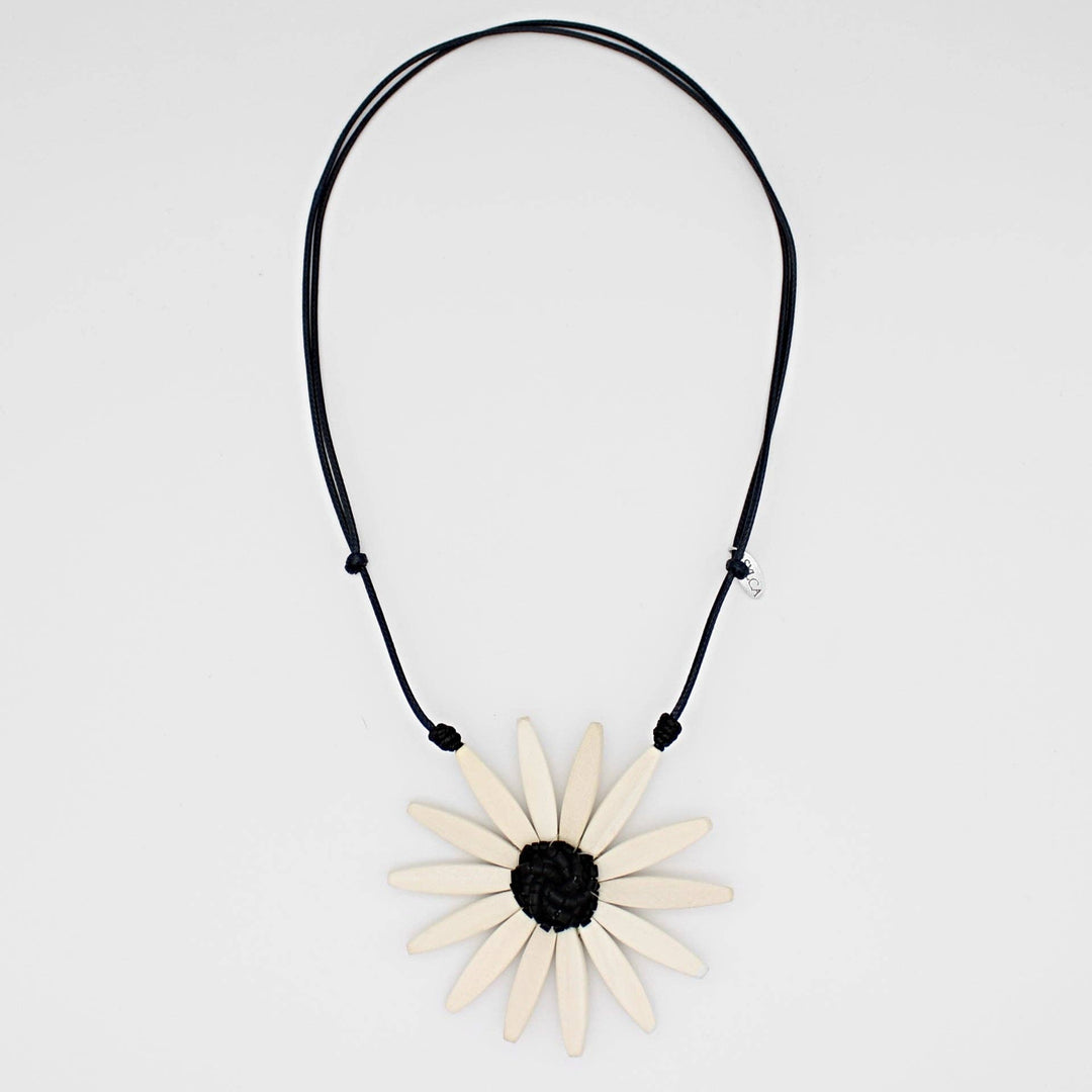 White Amaya Flower Necklace