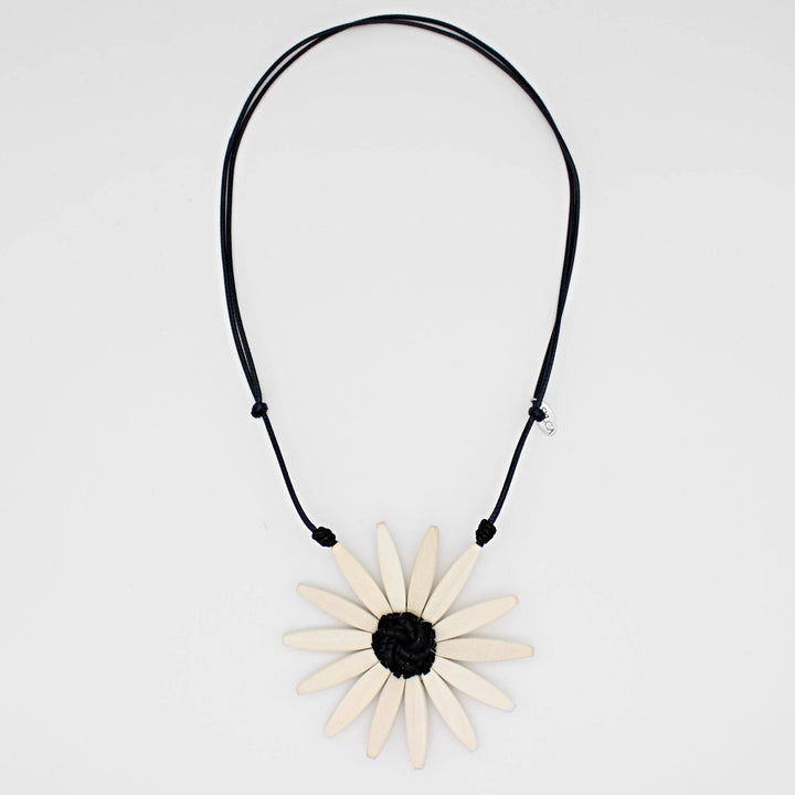 White Amaya Flower Necklace