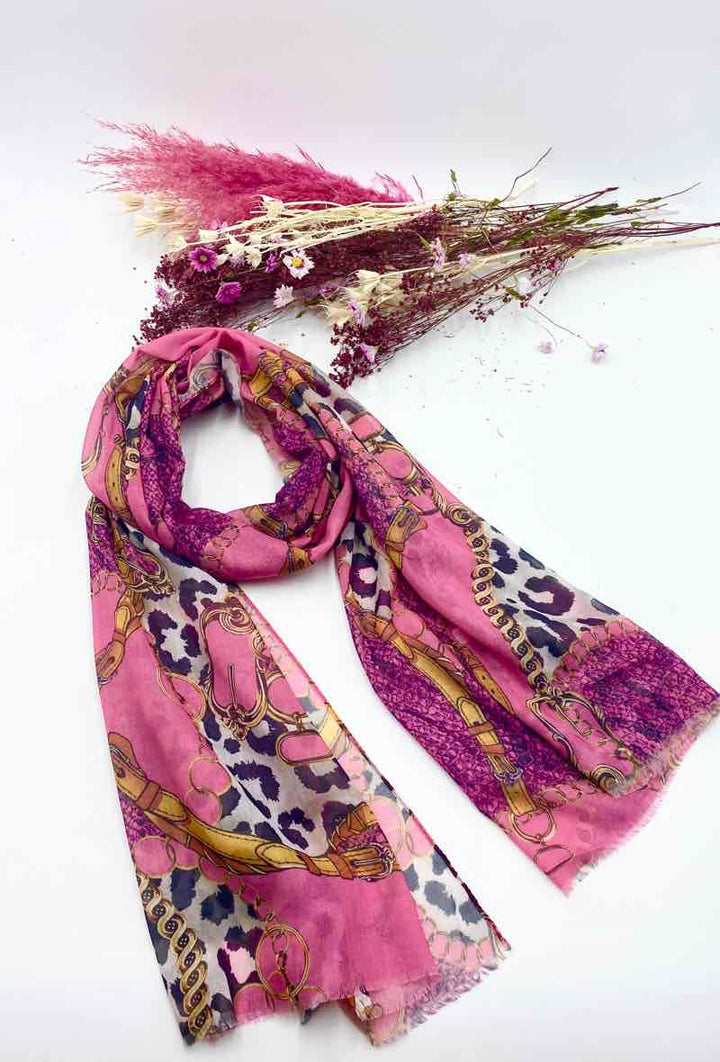 - Leopard scarf: Bruise