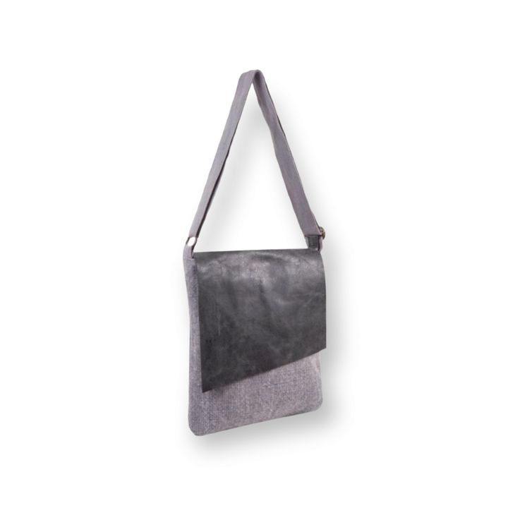 Linen shoulder: Light blue