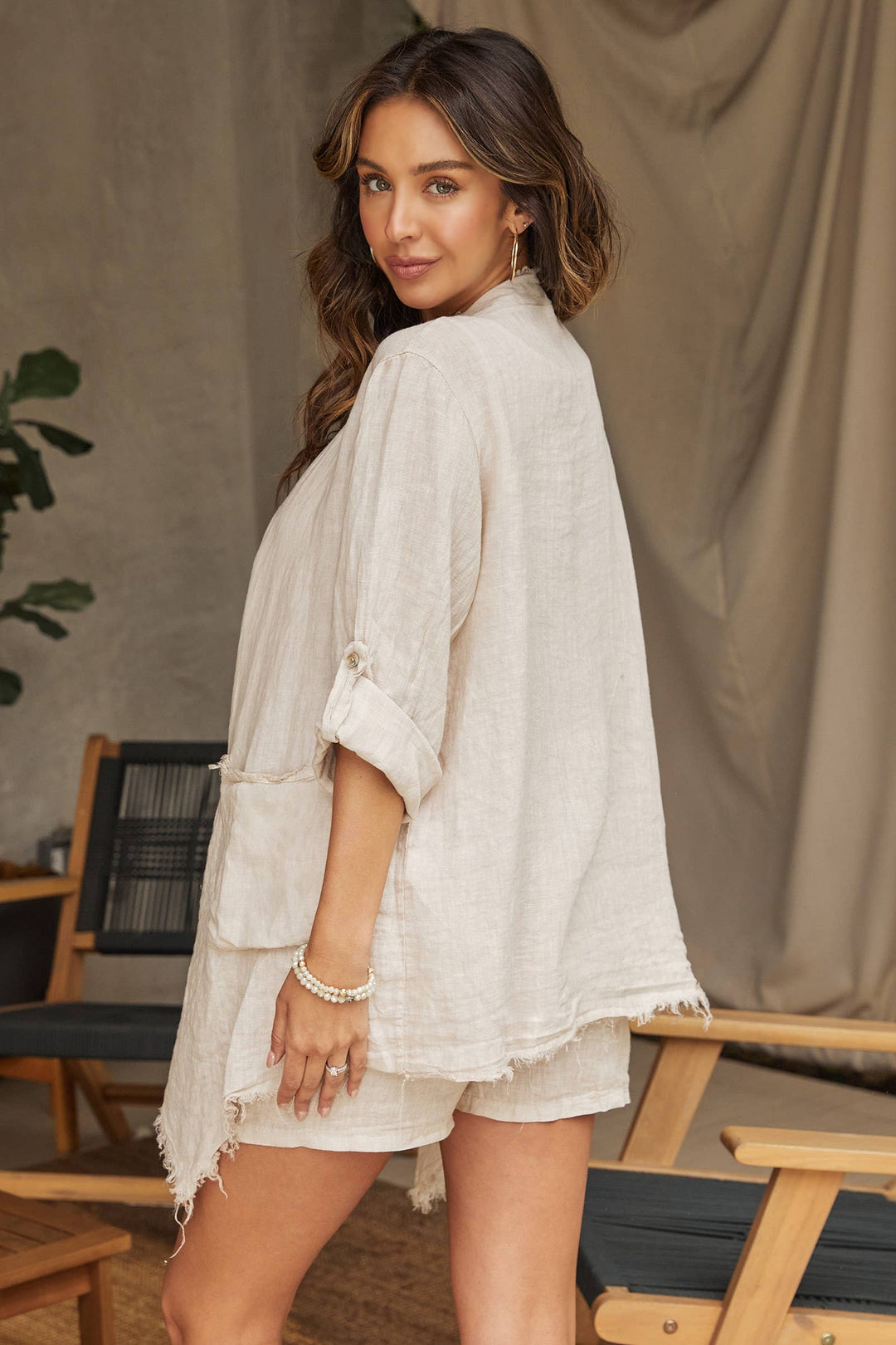 LINEN ASYMMETRICAL CARDI: Beige / L