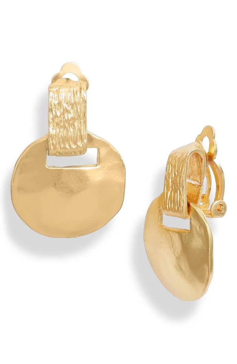 Textured clip on earring in solid color: Silver