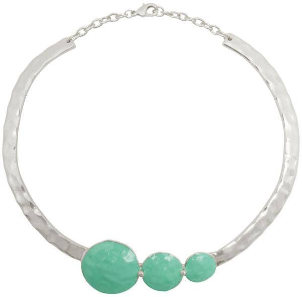 - Elegant Gold & Beige Collar Necklace: GOLD