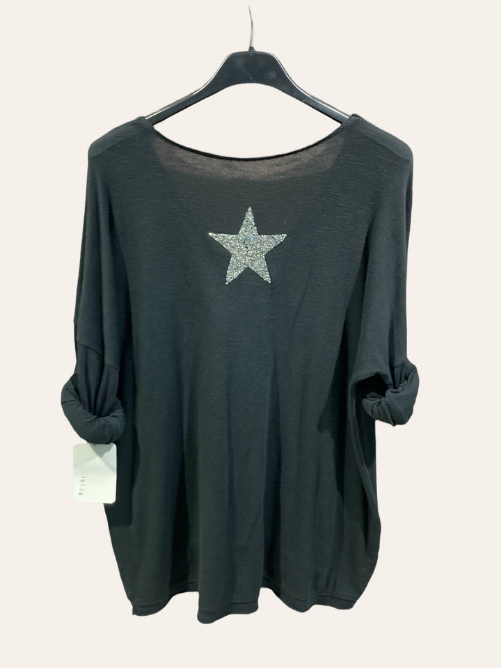Cotton top with a rhinestone star : SKY BLUE