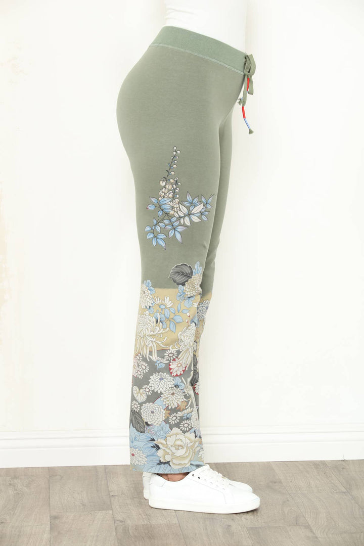 Chrysanthemum Pant: Basil / M