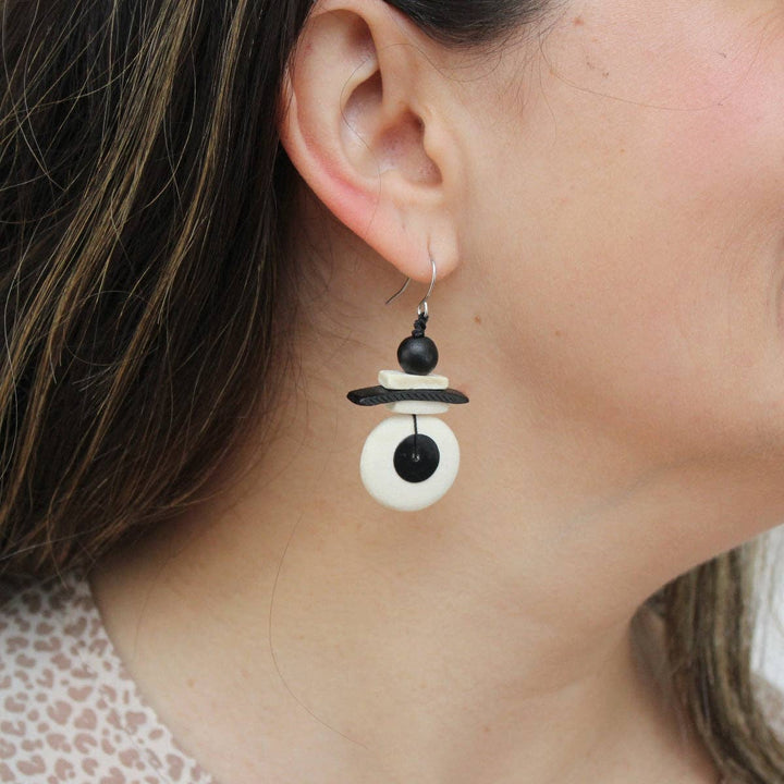 Assuta White Drop Earrings