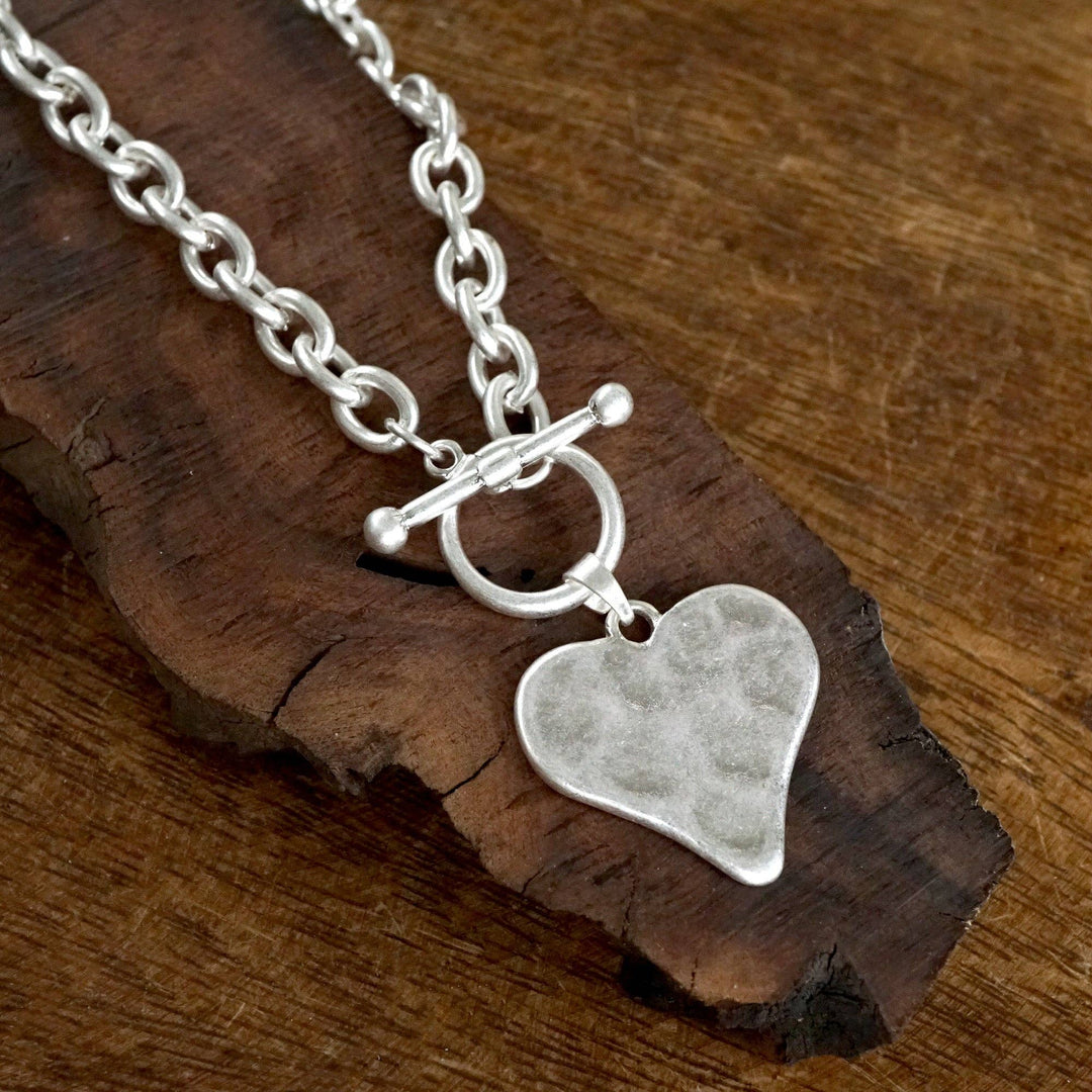 Hammered Heart Front Toggle Neck –Gold