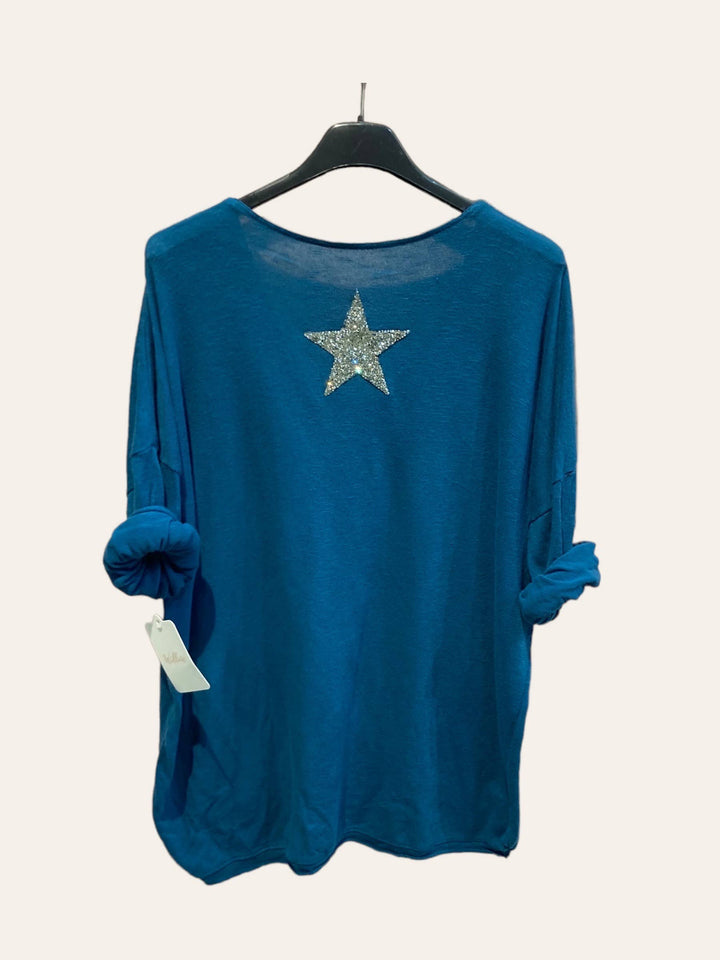 Cotton top with a rhinestone star : SKY BLUE