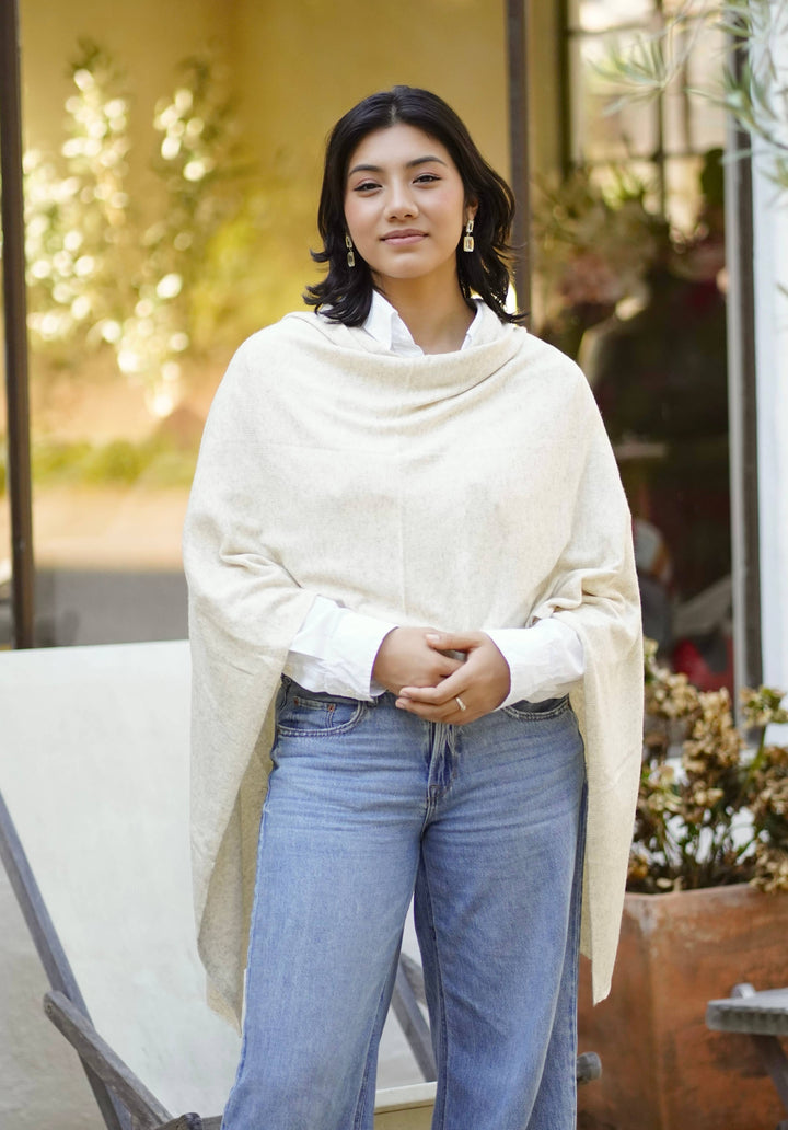 Cashmere Poncho: Oatmeal