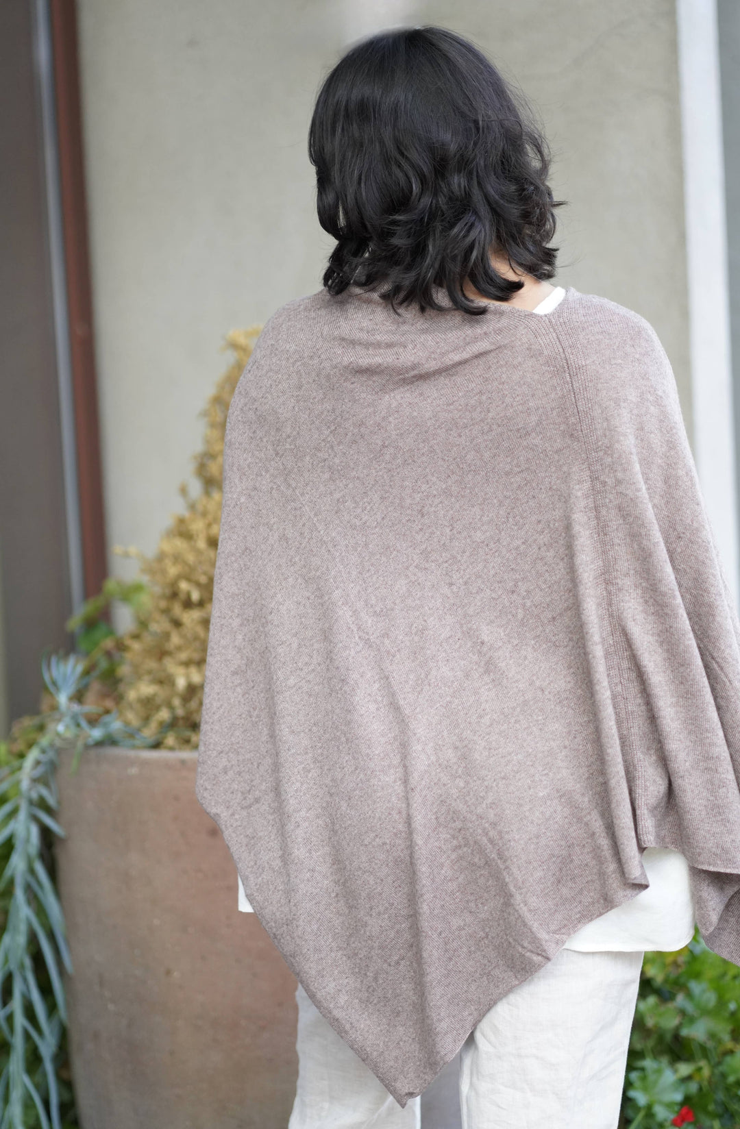 Dolma - Cashmere Poncho Mocha : Mocha
