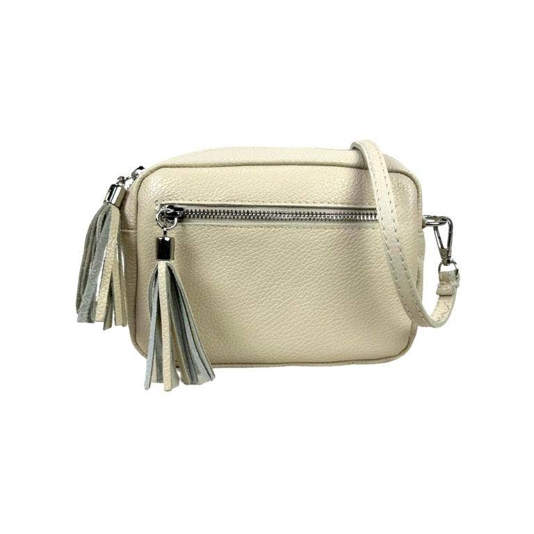 Leather shoulder bag with fringes: Toupe