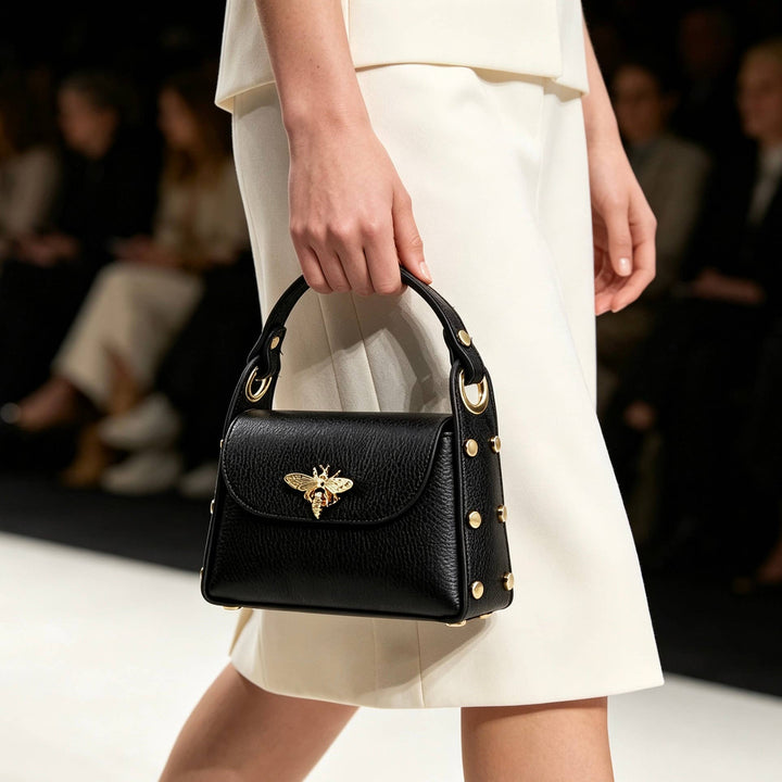 Mini Leather Bag Bee Clasp: Marrone