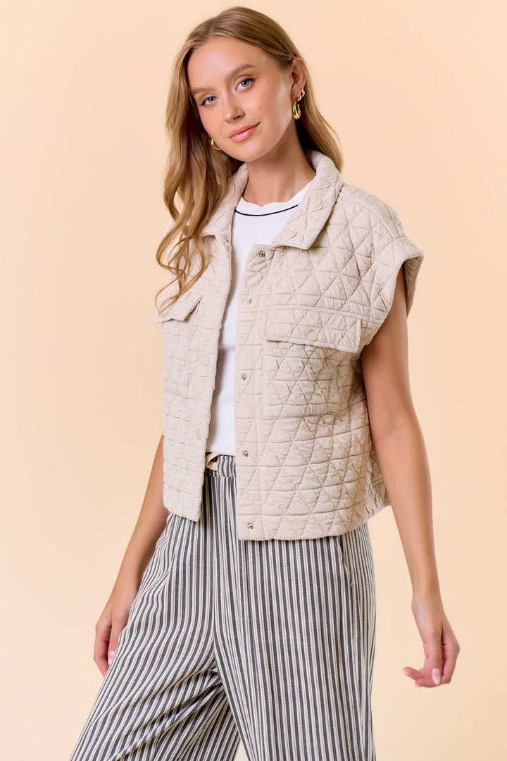 Doe and Rae - QUILTED POINT COLLAR FLAP PATCHED POCKET VEST - 10626J-1: OAT / S