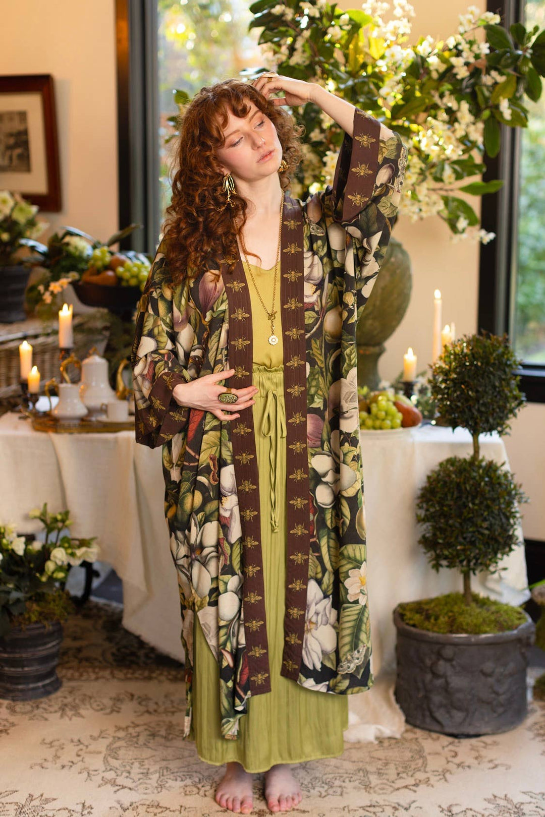 Fleur De Lune Opera  Kimono / Florals & Bees