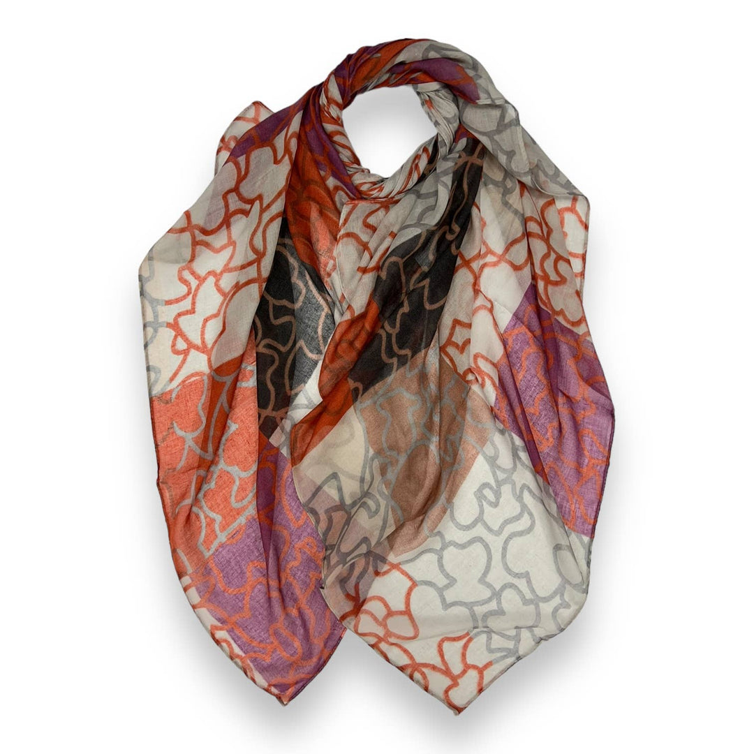 Random line on scarf: Blue