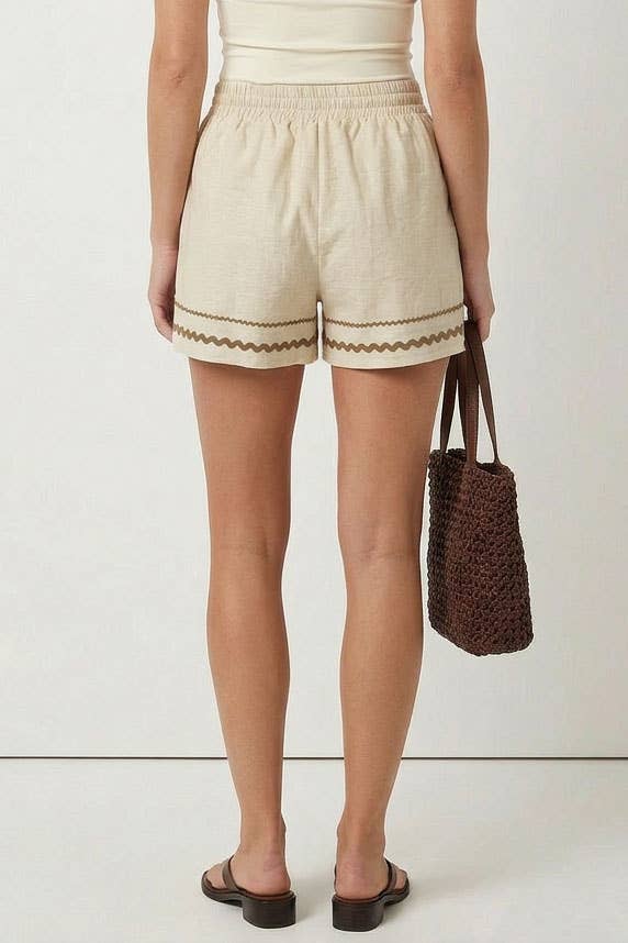 Trim Linen Shorts: Red