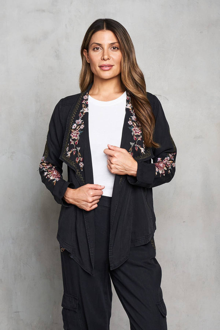 5520- Embr Cardi Jkt: Black / S