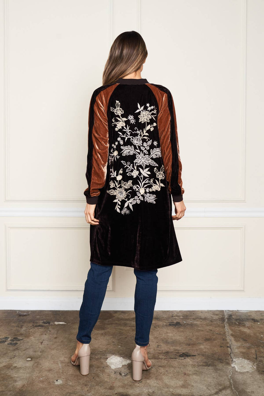 5677 Long Velvet Duster Coffee/ XL