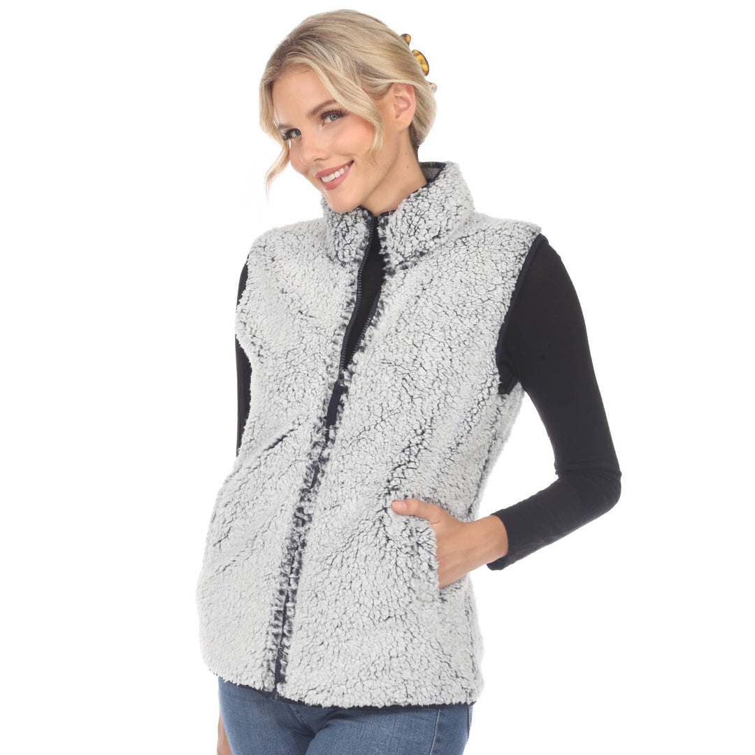 Zip up sherpa vest: Black / S