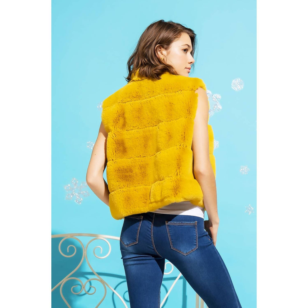 SHORT FUR ZIP VEST / ML