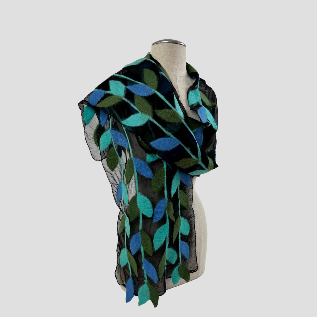 Leaf Merino Wool Handmade Felt Scarf: Tur-Green