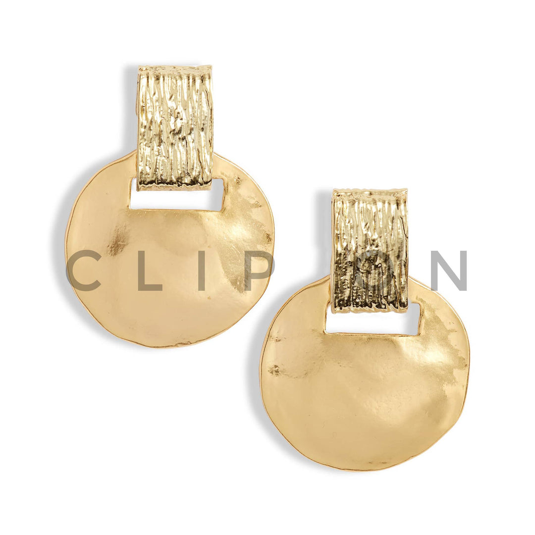 - Textured clip on earring in solid color