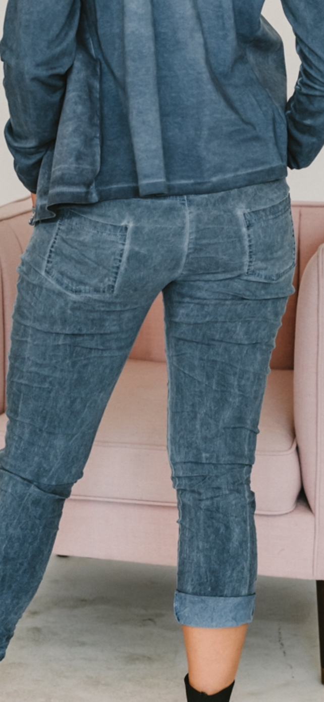 Dance in Paris - Pants Stretchy with side Metallic trim